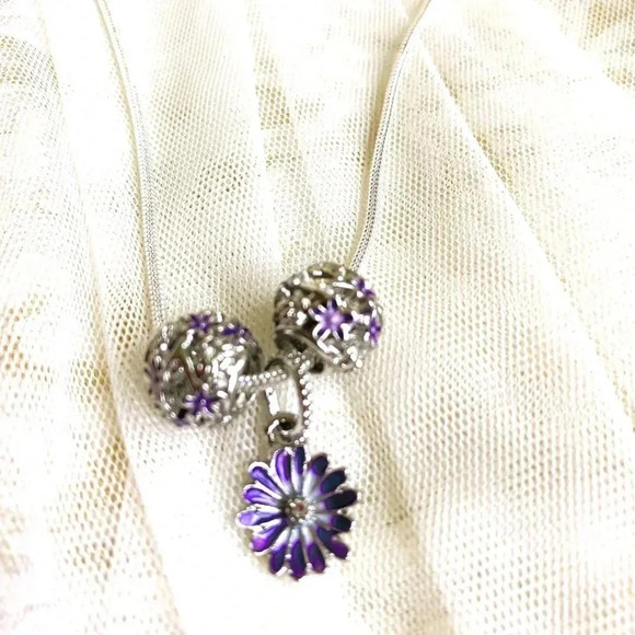 Cute Purple Daisy Floral & Beaded Pendant Sterling Silver Necklace 18" - Picture 2 of 7